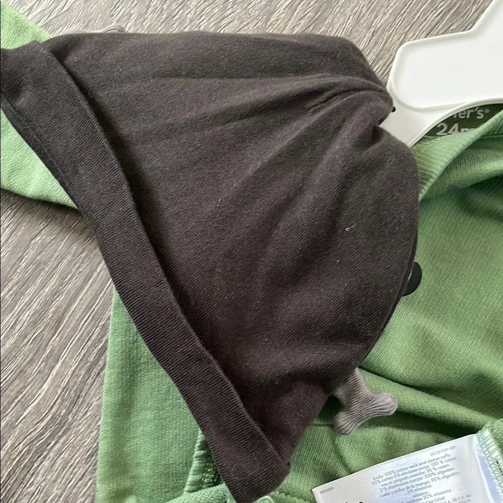 Carter's Green Bodysuit Long  Sleeve & Black Hat Set. 24 Months